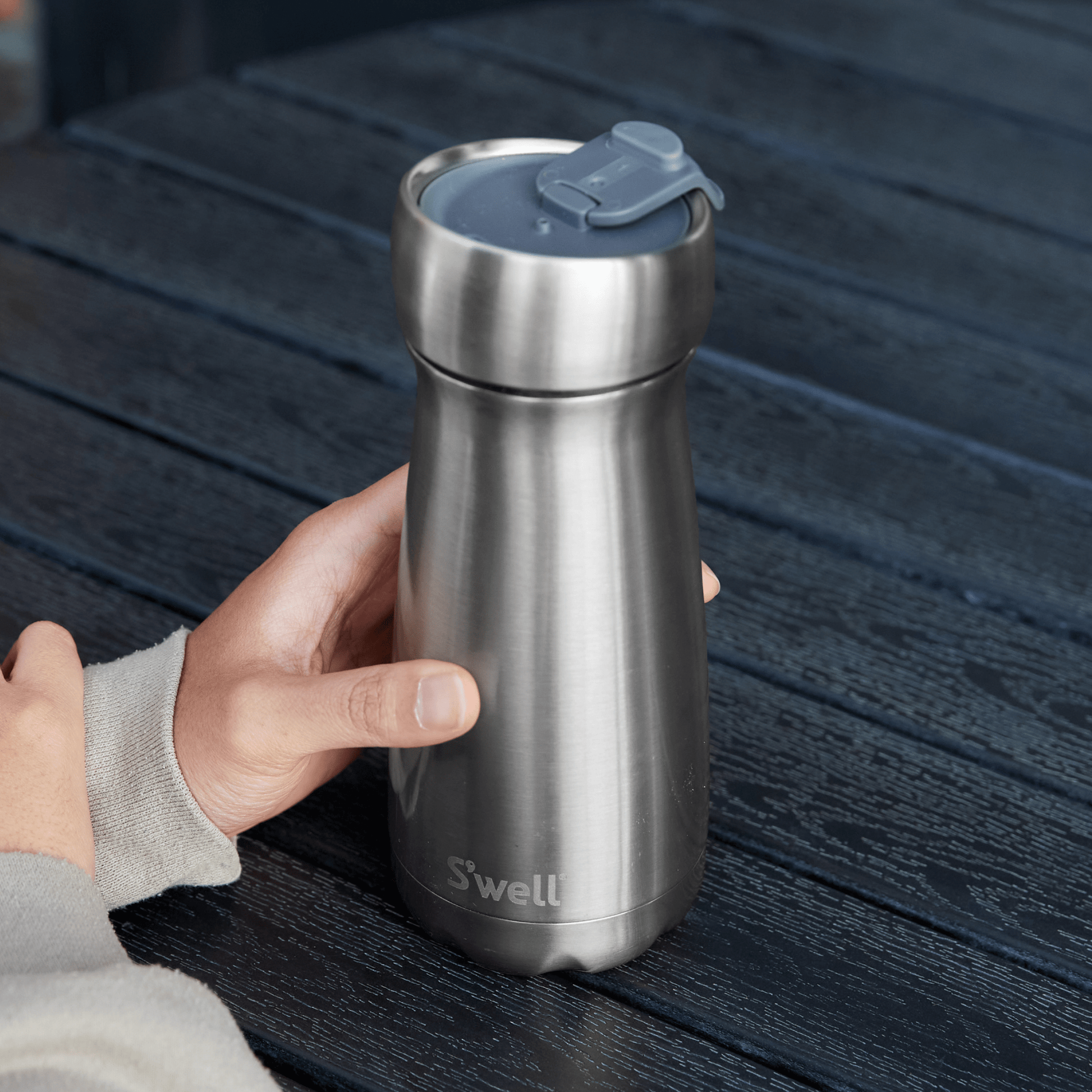 commuter-lid-a0 Swell-Commuter-Lid-Lifestyle.png